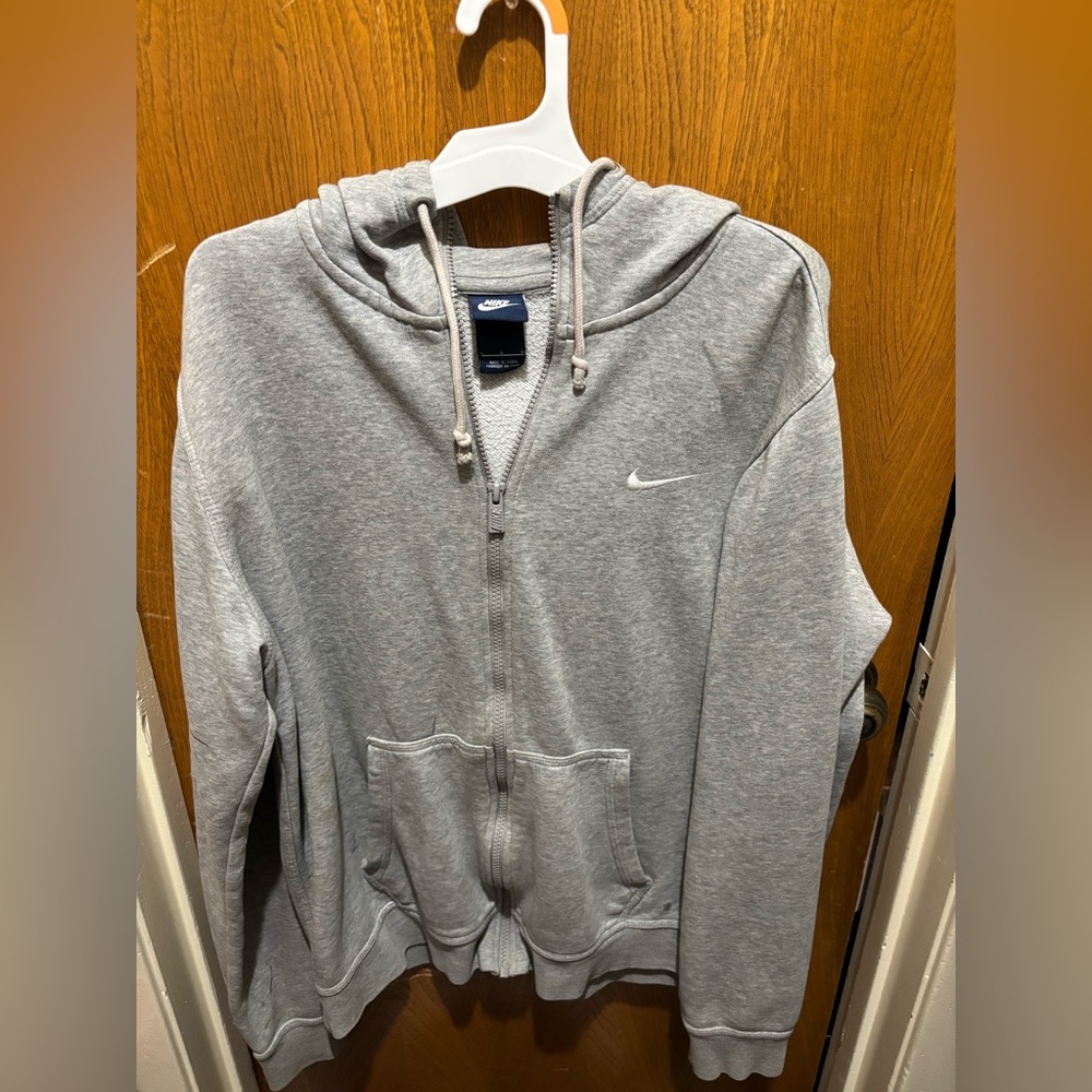 A high quality men grey nike jacket